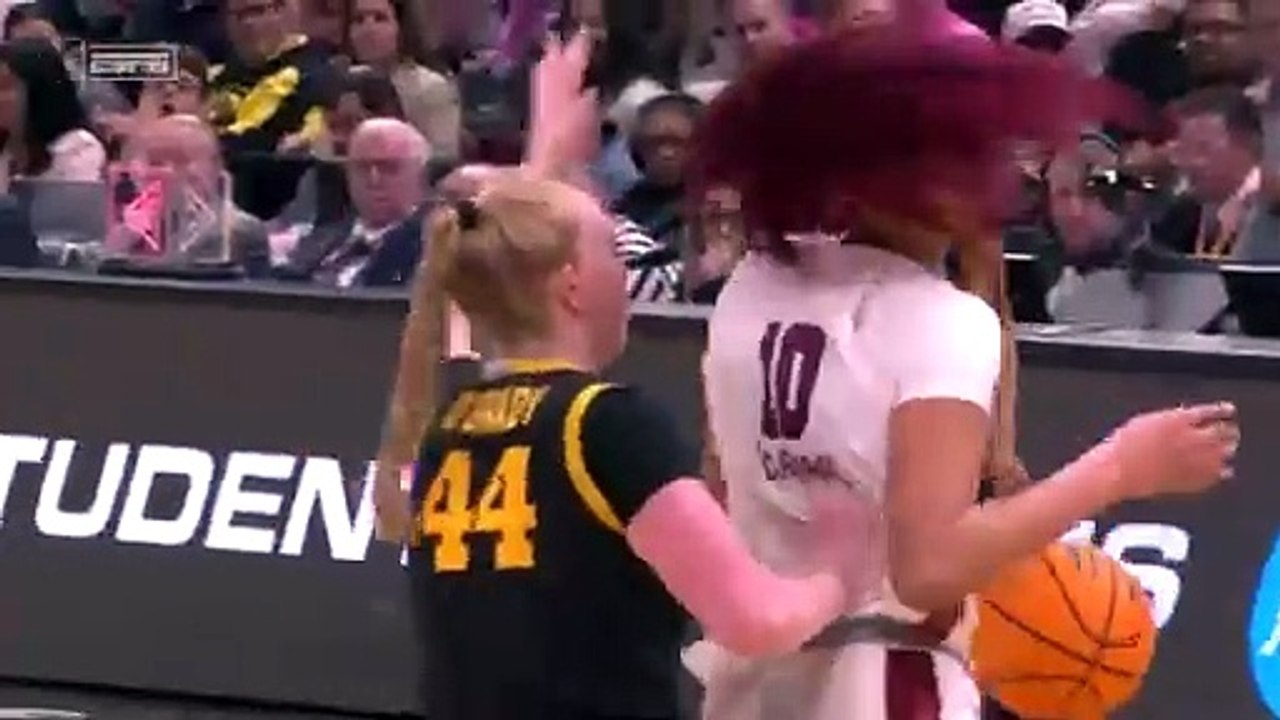 KAMILLA CARDOSO LED THE GAMECOCKS TO THEIR PERFECT SEASON  | ESPN College Basketball
