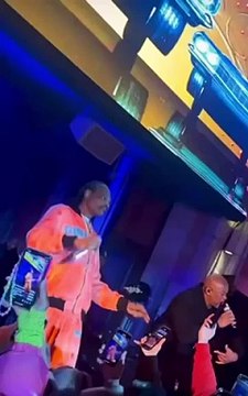 Retour aux sources #OldScjool : le vieux balai connaît les coins. #stilldre par #drdre et #snoopdogg #bonlundi