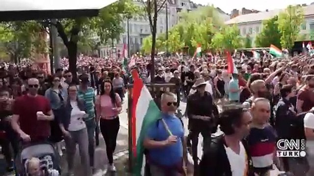Macaristan'da hükümet istifa protestosu!
