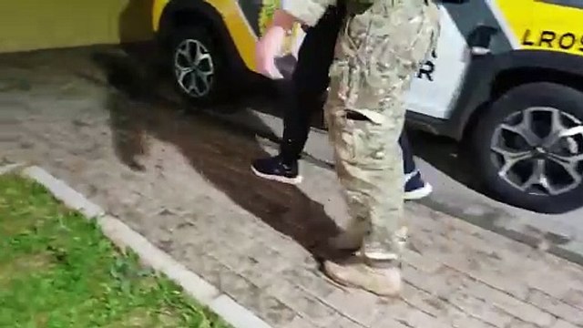 PRF apreende veículo carregado com mais de 300kg de maconha na rodovia BR-277