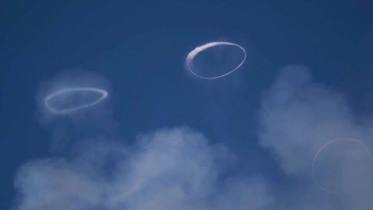 Que sont ces étranges ronds de fumée que recrache l'Etna, en Sicile ?