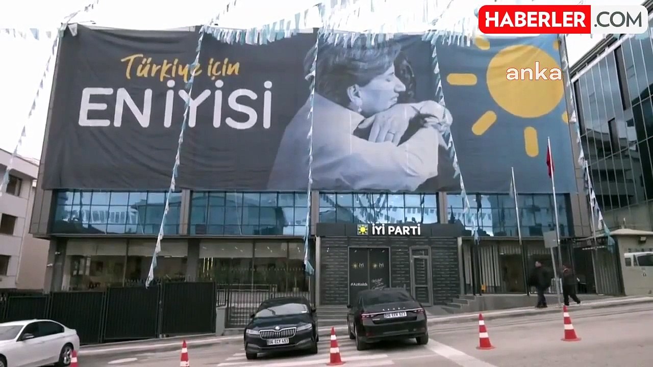 Meral Akşener'in özel eşyaları makam aracına taşındı