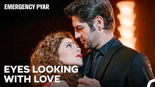 The Most Romantic Dance of the Couple - Emergency Pyar