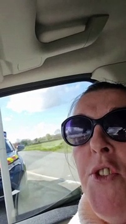 Un homme de la mouvance des "citoyens souverains" sera jugé en octobre pour avoir refusé de se soumettre à un contrôle de gendarmerie dans le Nord, arguant que les lois françaises ne le concernent pas - VIDEO