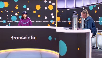 "Ça m'a manqué charnellement" : Anne Parillaud de retour au théâtre dans "Je ne serais pas arrivée là, si..."