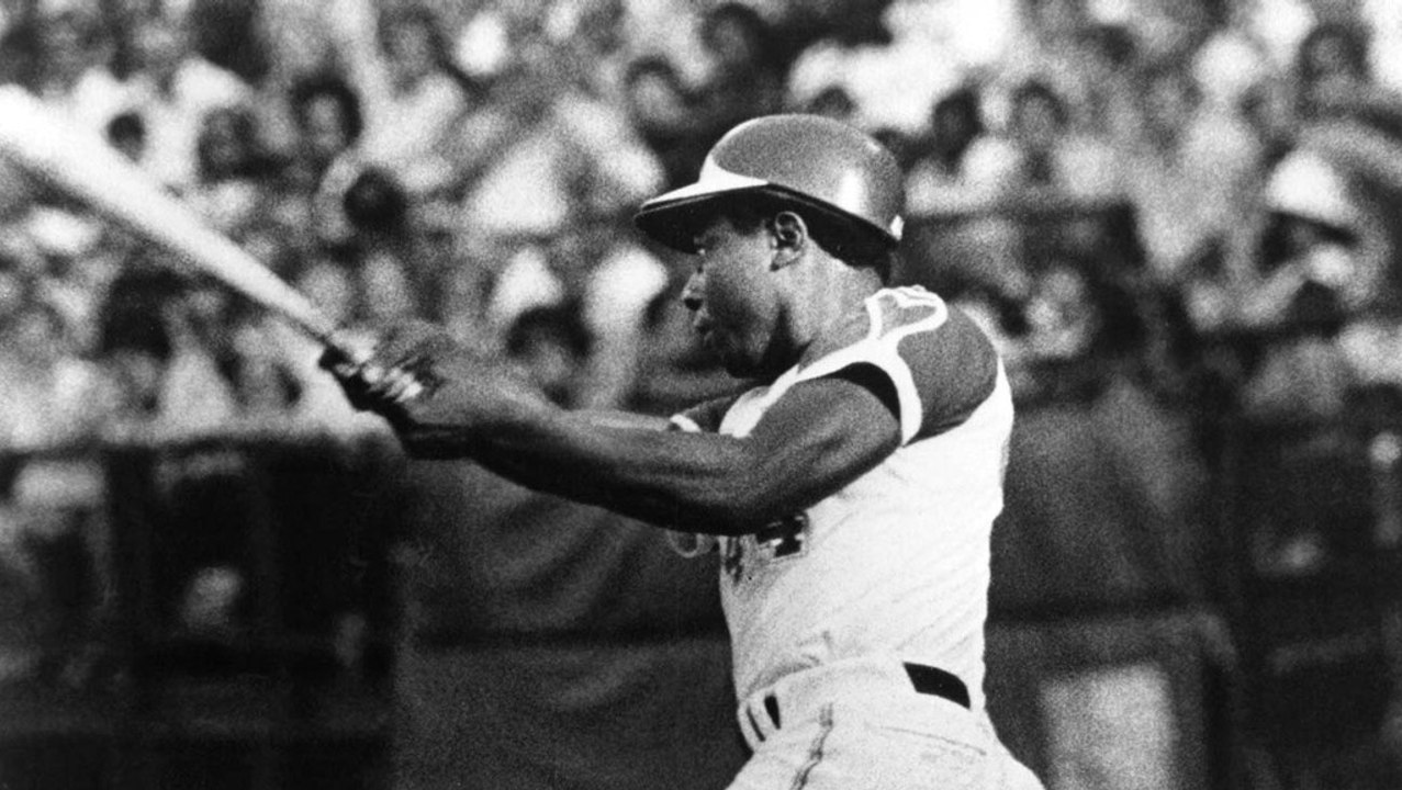 This Day in History: Hank Aaron Breaks Babe Ruth’s All-Time Home Run ...