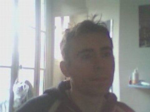 Wiwi massacre En blue jeans et blouson d'cuir