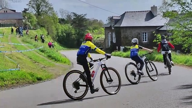 Départ coupe de Bretagne VTT à Saint Germain sur Ille