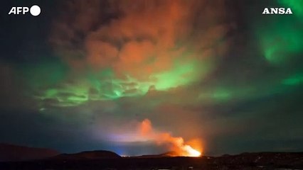 Spettacolo nel cielo in Islanda