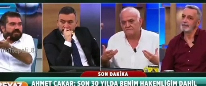 Rasim Ozan Kütahyalı ve Ahmet Çakar canlı yayında birbirini yedi
