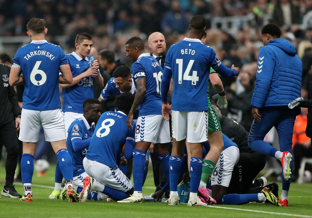 08 EVERTON