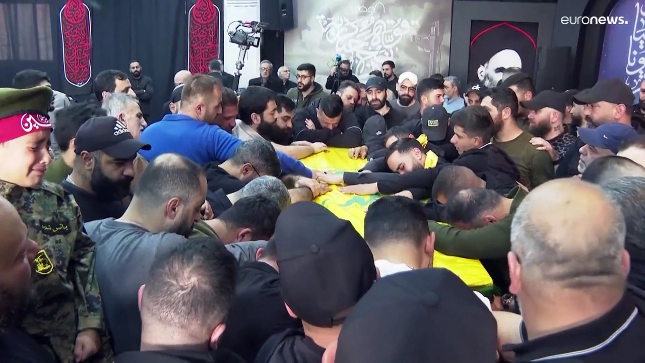 مقتل ثلاثة عناصر من حزب الله بينهم قيادي ميداني كبير في غارة إسرائيلية على جنوب لبنان