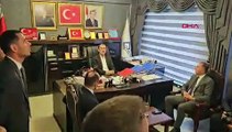 Seçimi kaybeden Yeniden Refahlı başkan, devir- teslimde MHP'li milletvekiline çiçek fırlatıp, küfretti