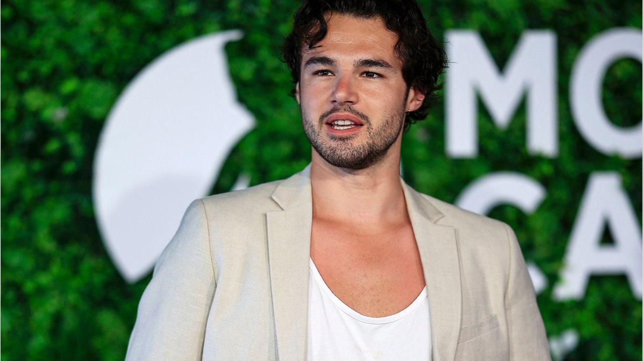 Voici - Anthony Colette évoque sa grosse perte de poids due au "stress" dans Danse avec les stars