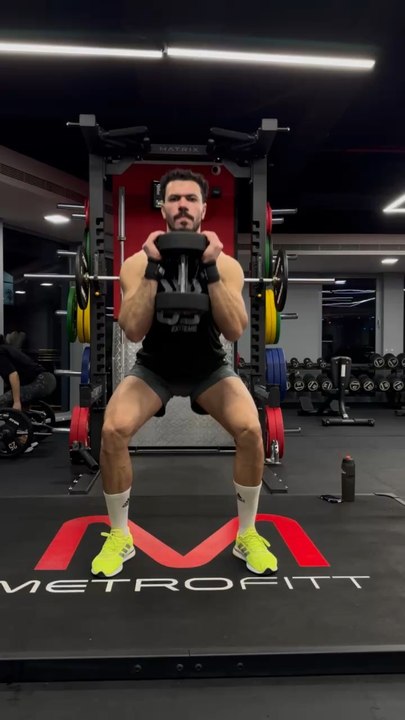 GOBLET SQUAT