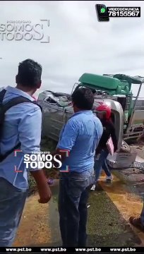 GRAVE ACCIDENTE DE TRANSITO INVOLUCRA A TRES VEHÍCULOS; VARIAS PERSONAS RESULTARON HERIDAS