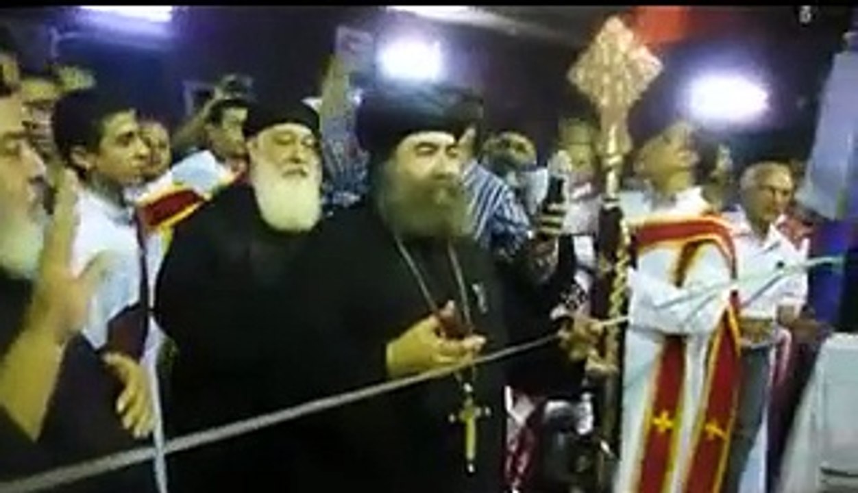 +انبا يؤنس يفتتح معرض الصم2+