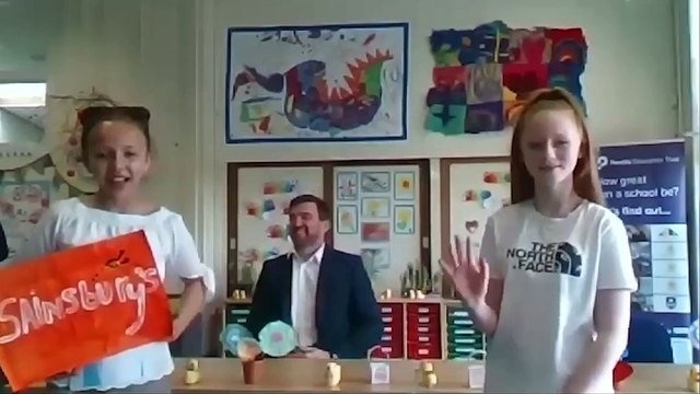 Will e Kate parlano in video con i figli degli operatori sanitari