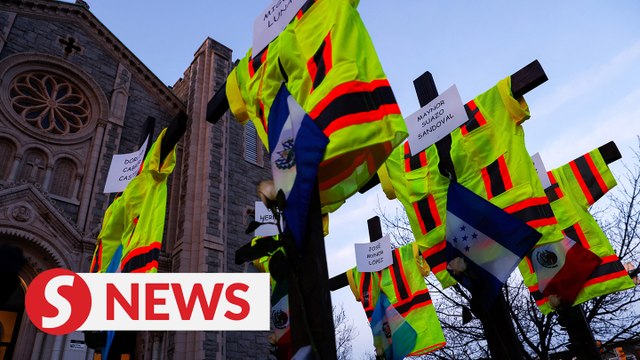 Baltimore holds vigil for victims of deadly bridge collapse