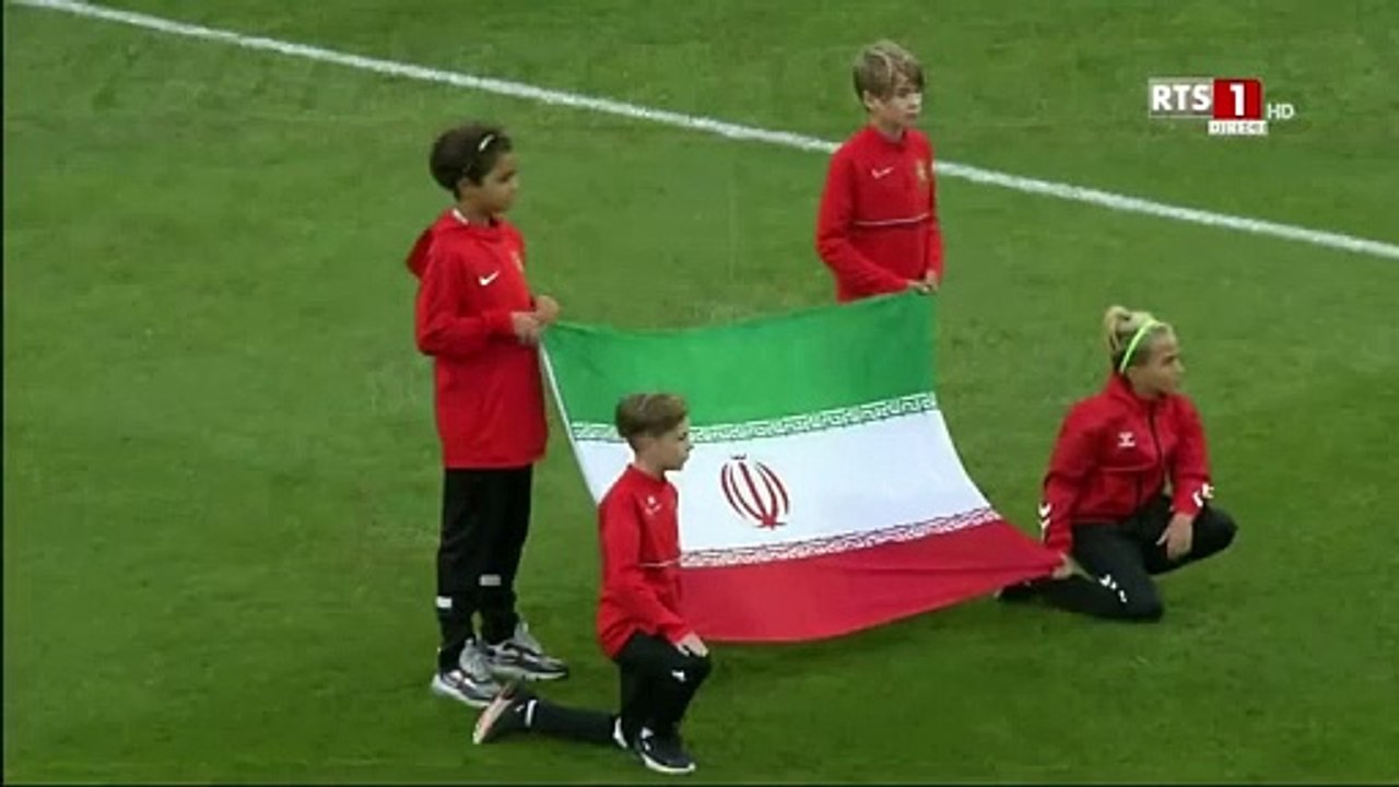 proteste iran nazionale calcio bella ciao