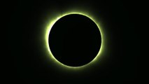 Une éclipse totale traverse le ciel du continent nord-américain
