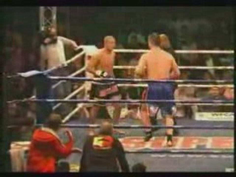 Gokhan Saki Vs. Harry Hooft