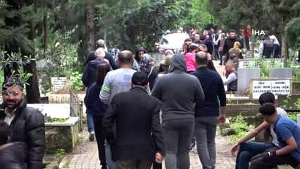 Mezarlıkta sınav: Para karşılığı dua okuyan sahte hocalar yakayı ele verdi