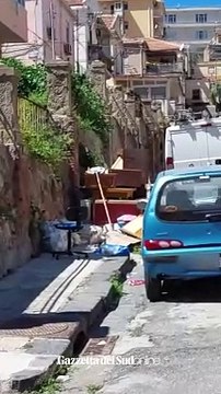 Discarica a cielo aperto vicino all'ospedale Piemonte