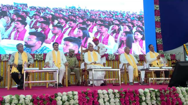 BANASKANTHA MORIYA BANAS MEDICAL COLLEGE PRATHAM DIKSHANT SAMAROH BY GOVERNOR & SHANKAR CHAUDHARY