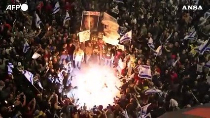 Download Video: Israele, centomila in piazza a Tel Aviv contro il governo Netanyahu