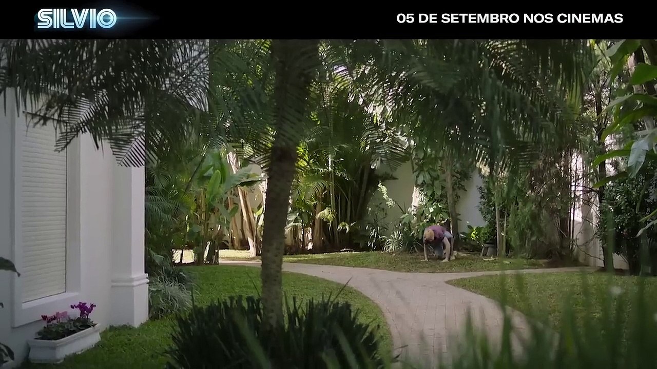 Produtora lança trailer oficial do filme que conta biografia de Sílvio Santos