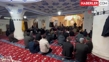 Tatvan'da bayram namazı kılındı