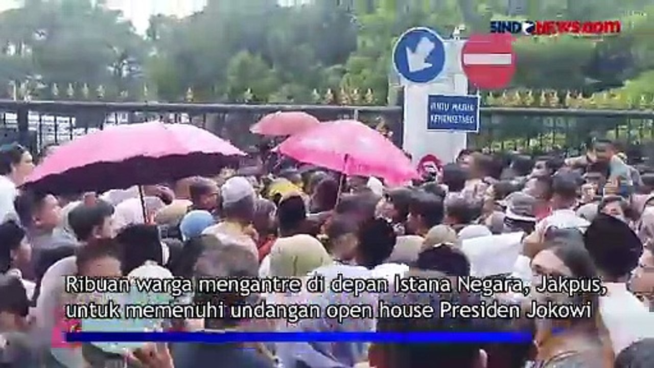 Hadiri Open House di Istana Negara, Warga Mengantre Selepas Salat Idul Fitri