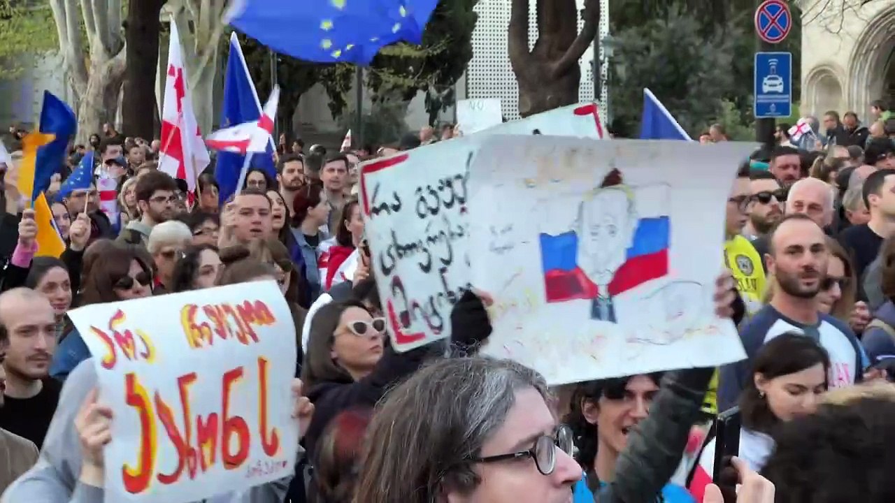 Georgien: Demo gegen Gesetz zu 'ausländischen Agenten'
