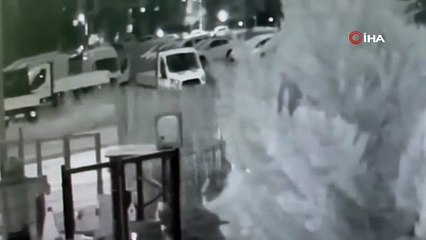 Polis oto hırsızını gökte ararken cezaevinde buldu