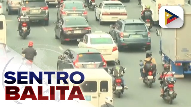 Ilang mambabatas, may mga panukala bilang tugon sa problema sa trapiko at mataas na presyo ng krudo