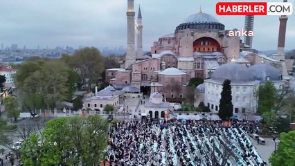 İstanbul'da Bayram Namazı Tarihi Camilerde Kılındı