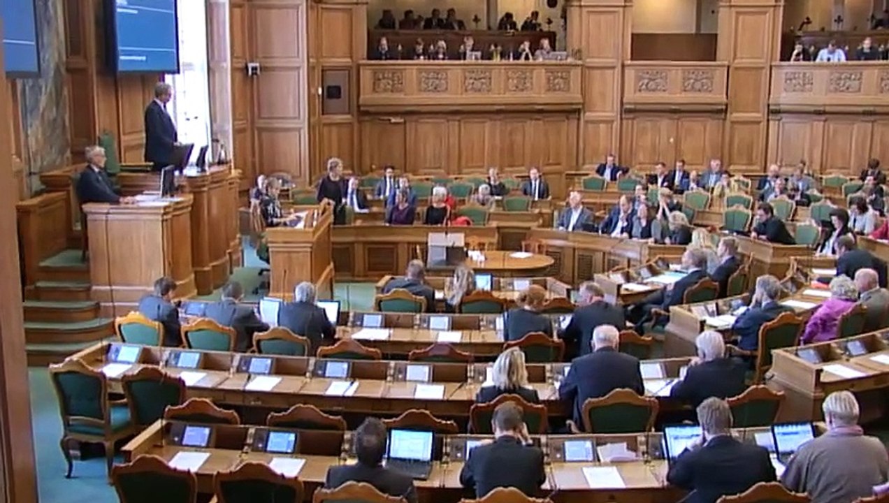Se hele spørgetimen og Thornings mange ikke-svar | 5 November 2013 | DR