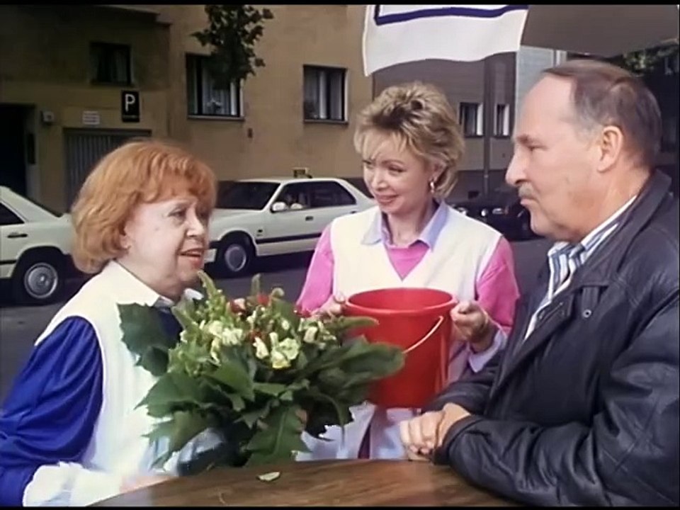 Drei Damen vom Grill - Ganze Serie - Staffel 8/Folge 6  'Kerle, Kummer und Konflikte' - 1989