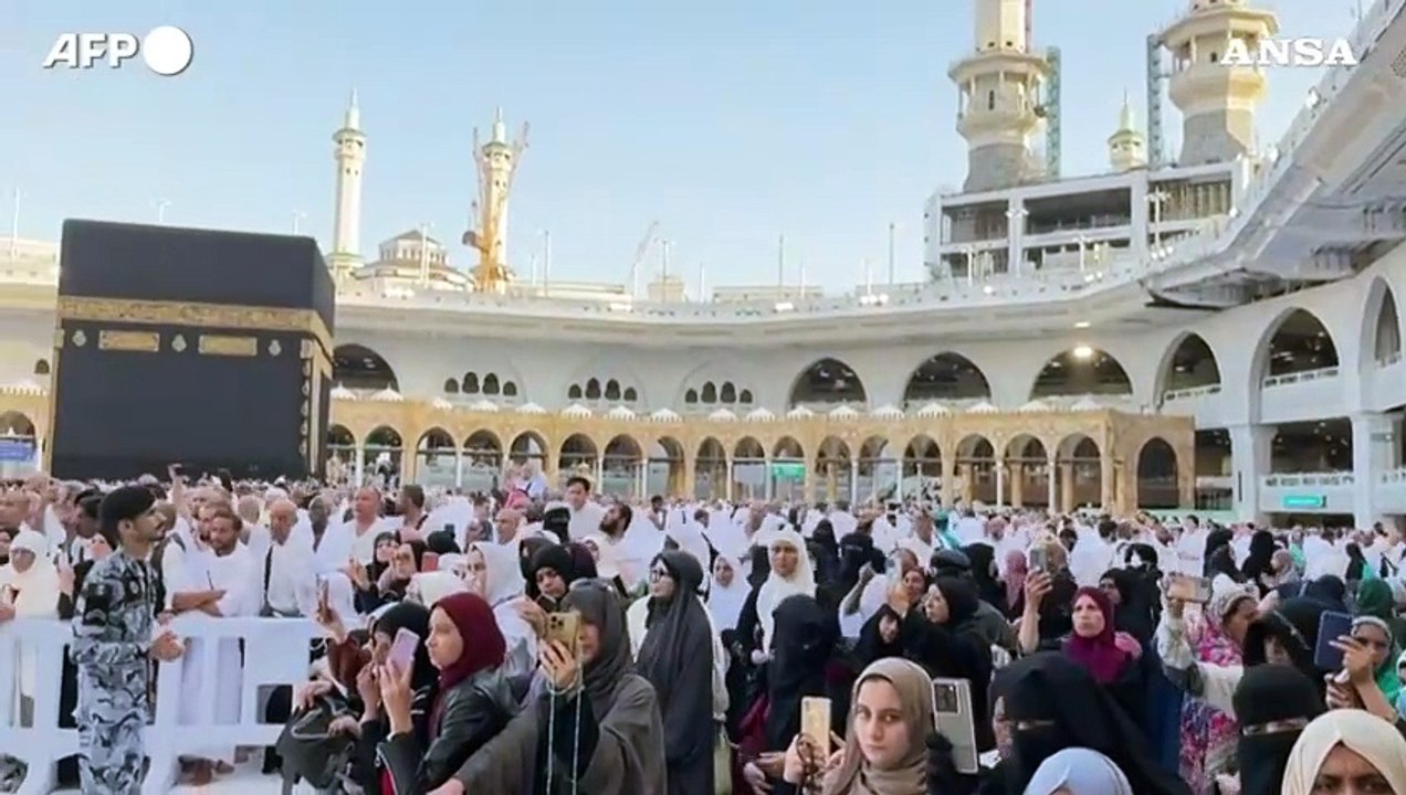 Preghiera per la fine del ramadan alla Mecca