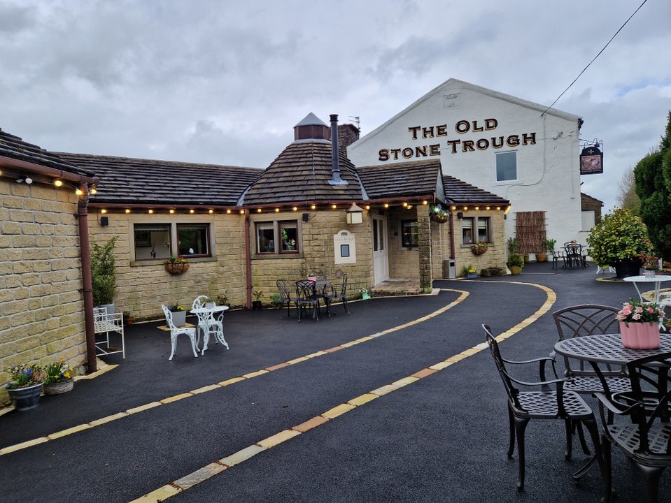 REVIEW: The Old Stone Trough Lodge & Inn in Kelbrook - video Dailymotion