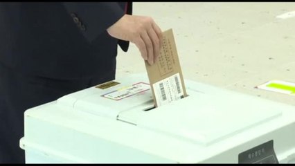 Elezioni in Corea del Sud, esultano i membri del Partito Democratico