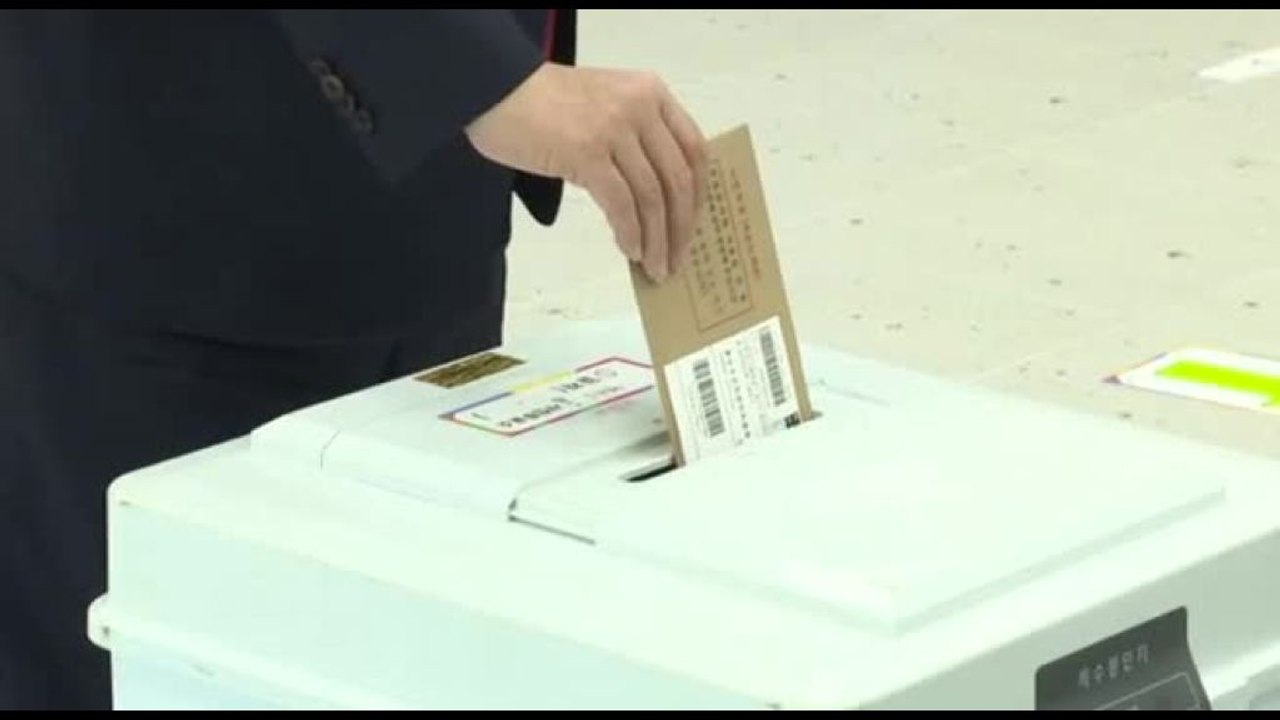 Elezioni in Corea del Sud, esultano i membri del Partito Democratico