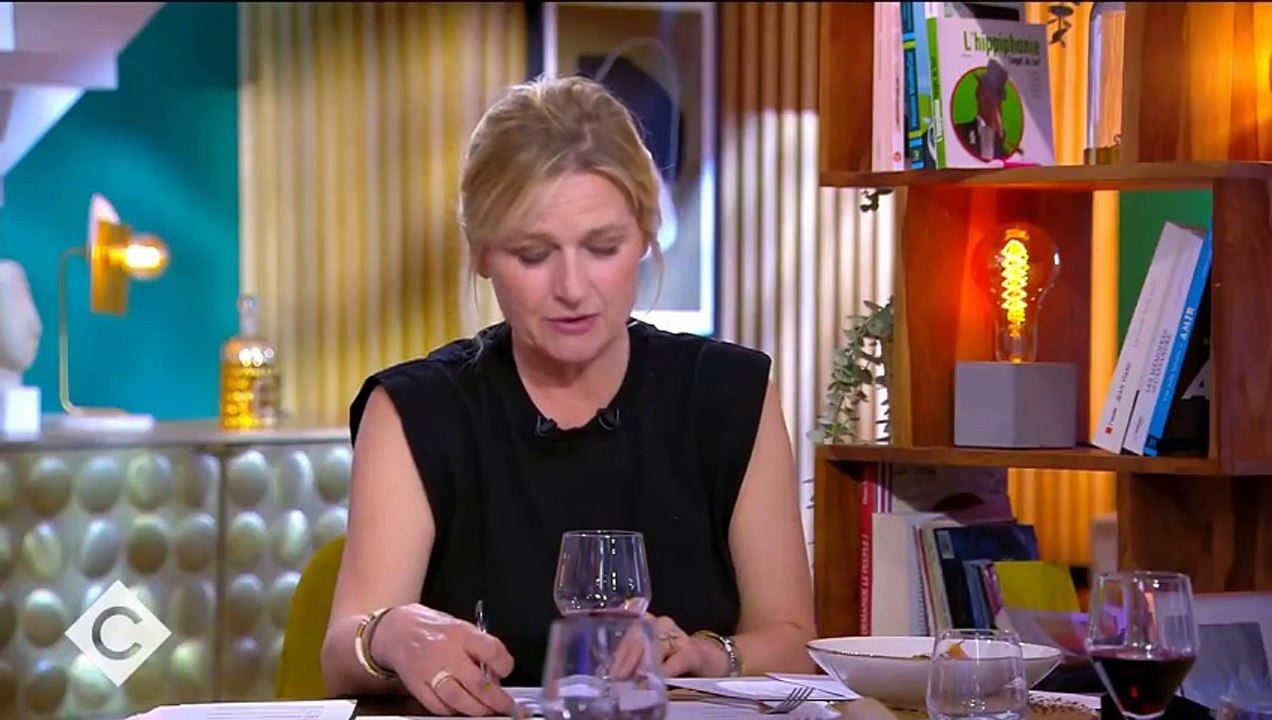 Bertrand Usclat : faites du broute ! - C à vous - 04/05/2022