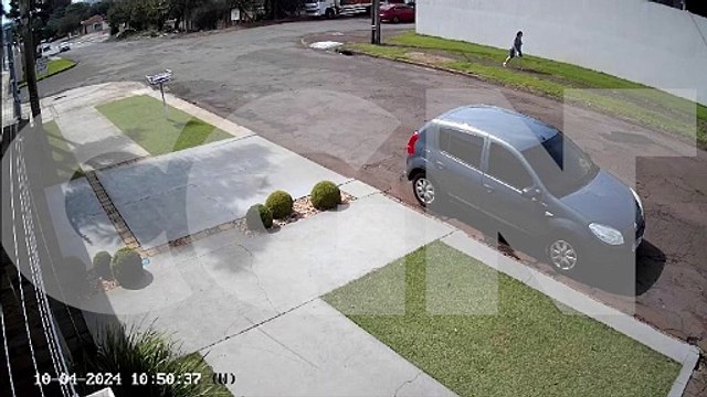 Câmera flagra acidente que deixou idosos feridos