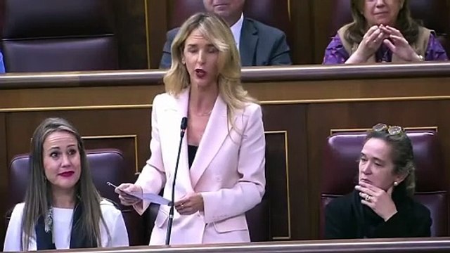 Cayetana Álvarez de Toledo deja tocado a Félix Bolaños con siete formidables preguntas