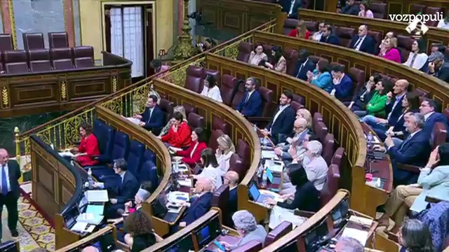 Cayetana Álvarez de Toledo a Félix Bolaños: ¿Se le ocurrió a usted el alucinado publirreportaje con víctimas de la Guerra Civil?