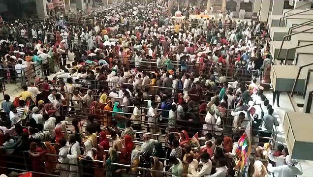 Watch Video: बाबा रामदेव समाधि दर्शन को उमड़ा आस्था का सैलाब