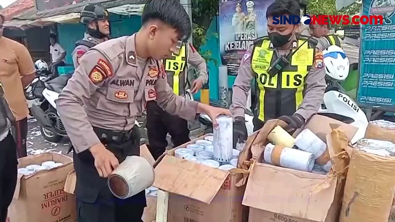 Ratusan Petasan Berukuran Jumbo Disita Polisi di Bangkalan