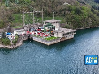 Télécharger la video: La centrale di Suviana dopo l'esplosione: le immagini dal drone